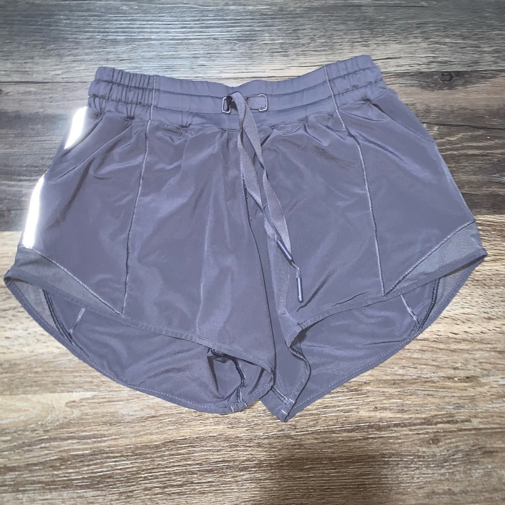Lululemon shorts size 4